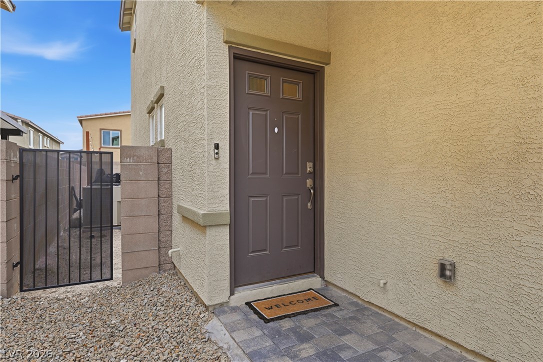 3827 Seyfert Avenue