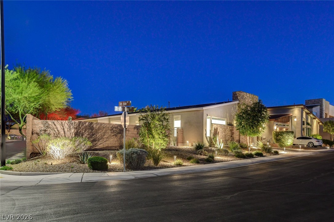 2560 Bridle Oaks Court
