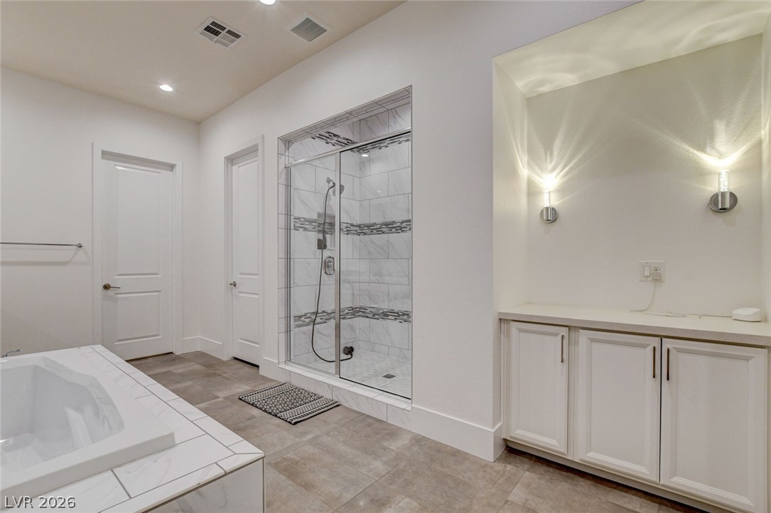 2560 Bridle Oaks Court