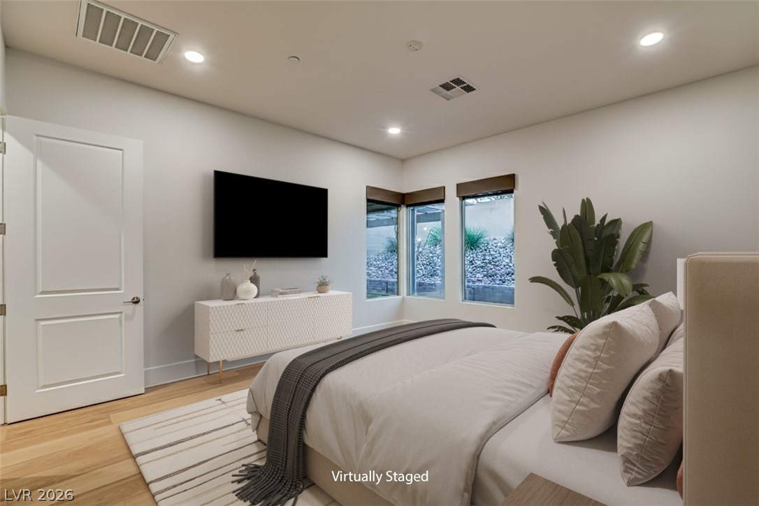 2560 Bridle Oaks Court
