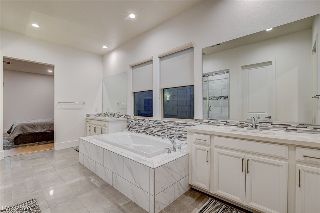 2560 Bridle Oaks Court