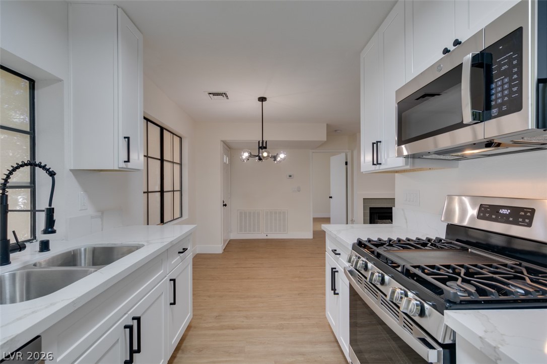 4805 South Torrey Pines Drive 201