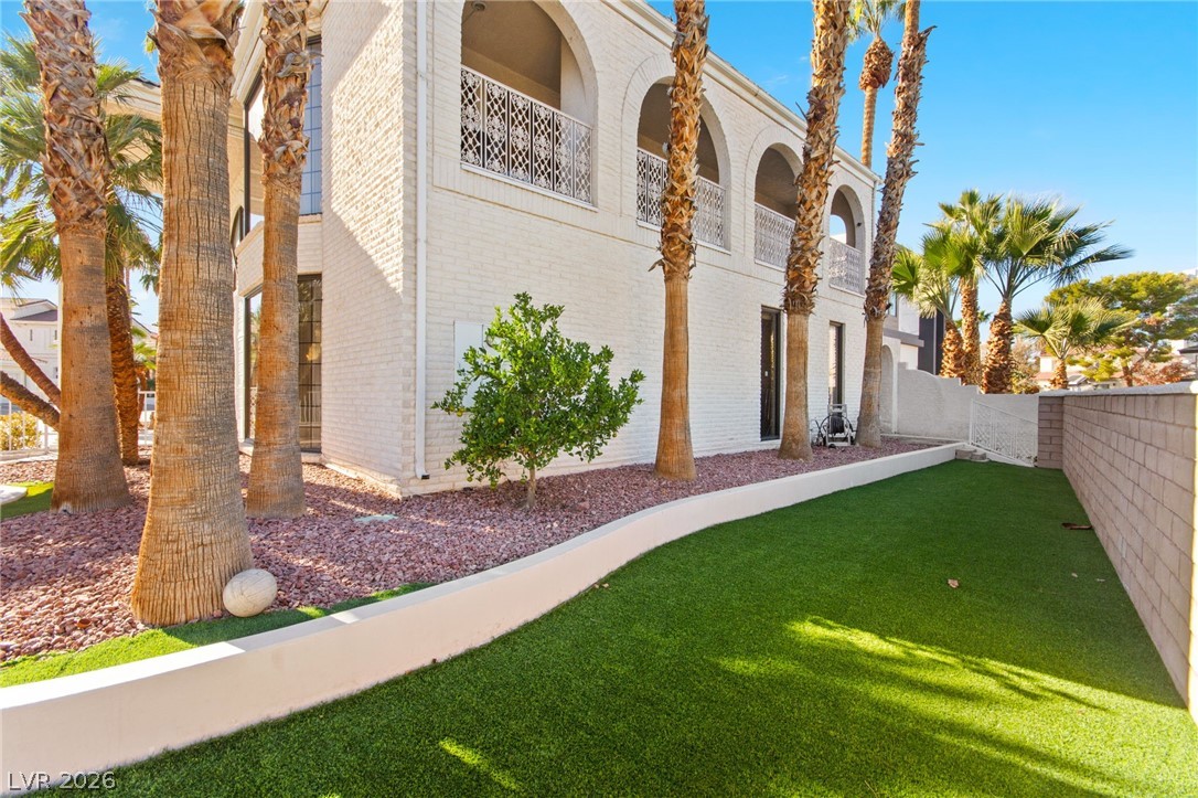 2834 Queens Courtyard Drive