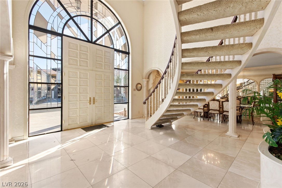 2834 Queens Courtyard Drive