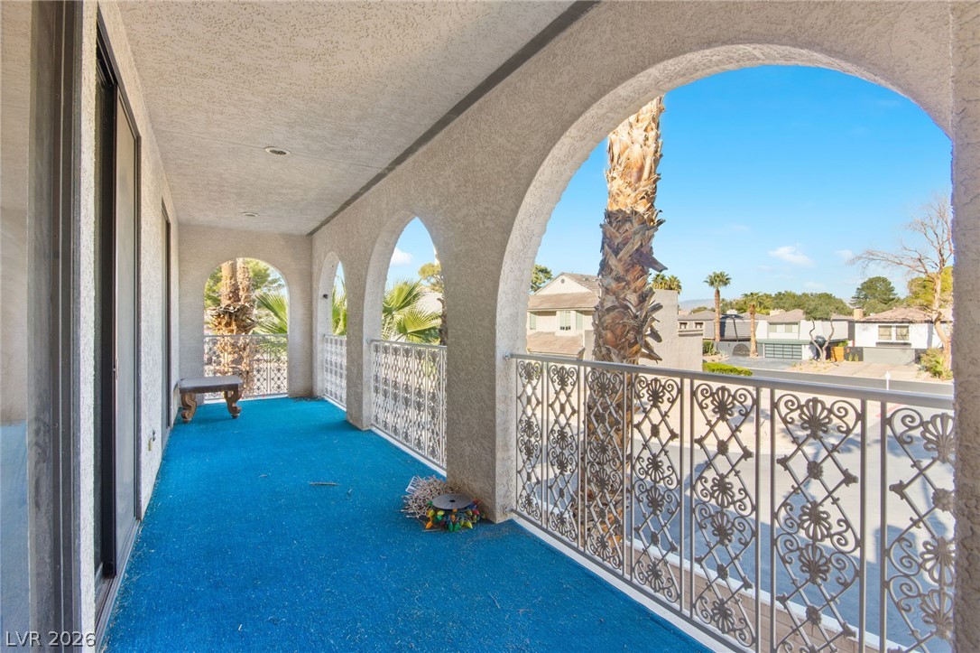 2834 Queens Courtyard Drive