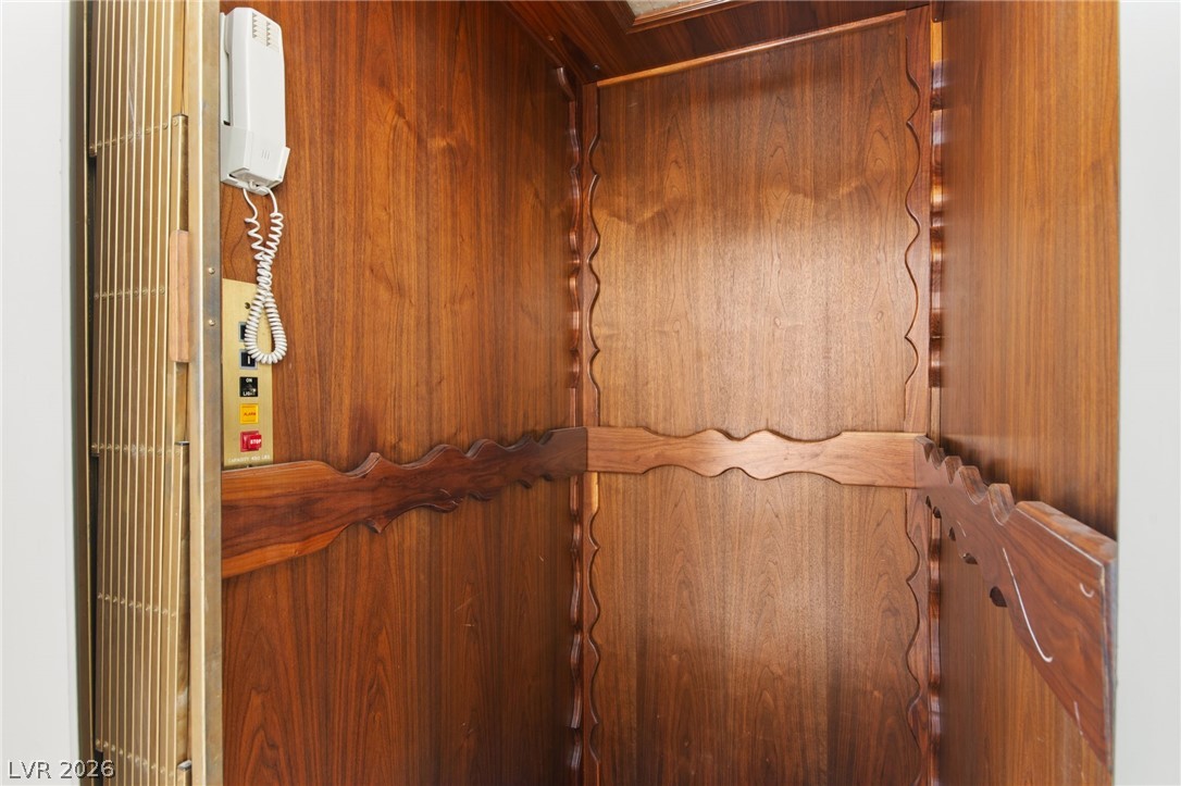 2834 Queens Courtyard Drive