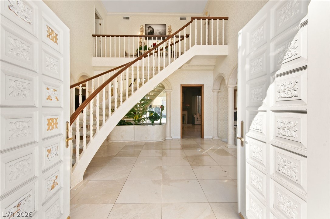 2834 Queens Courtyard Drive