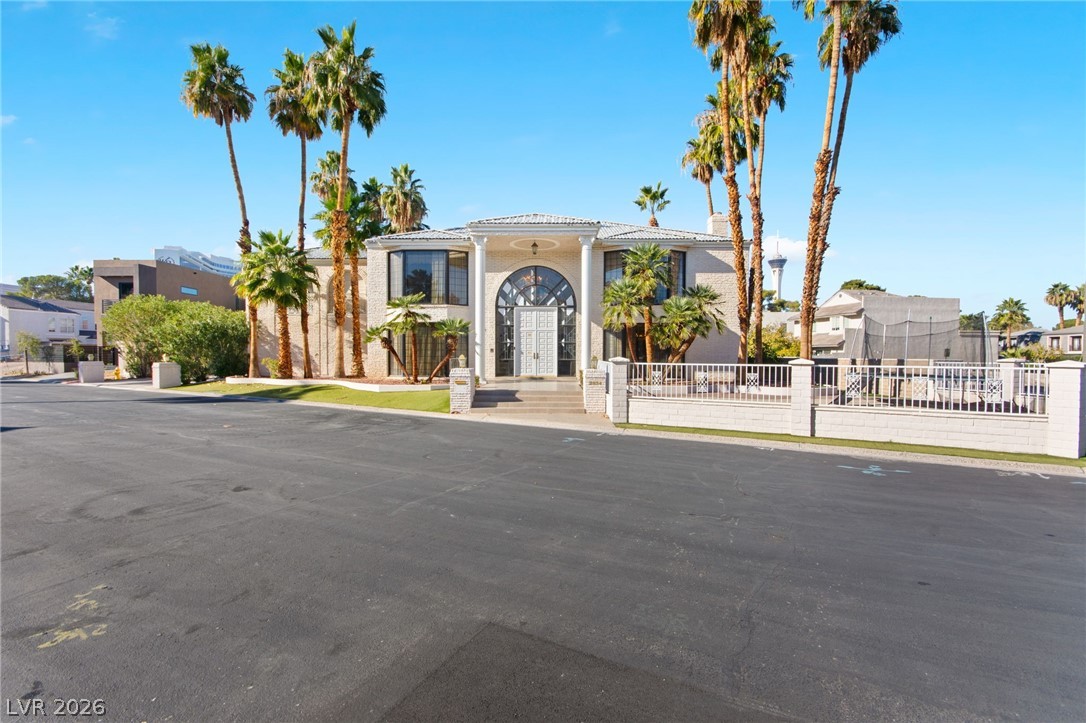 2834 Queens Courtyard Drive