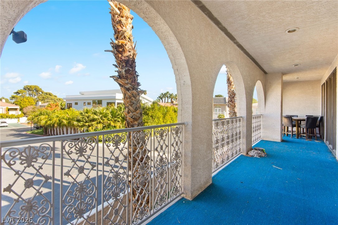 2834 Queens Courtyard Drive