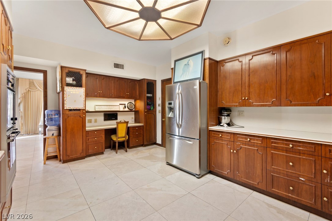 2834 Queens Courtyard Drive