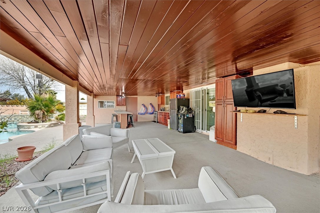 6304 Jennifer Court