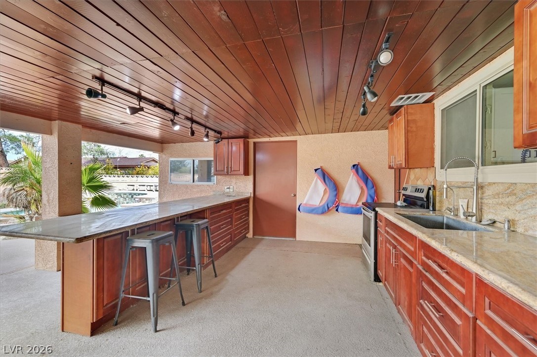 6304 Jennifer Court