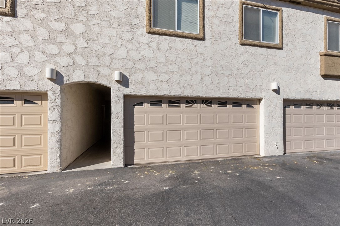 6704 Indian Chief Drive 101