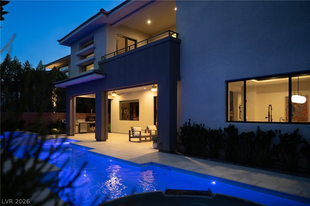 62 Grey Feather Drive