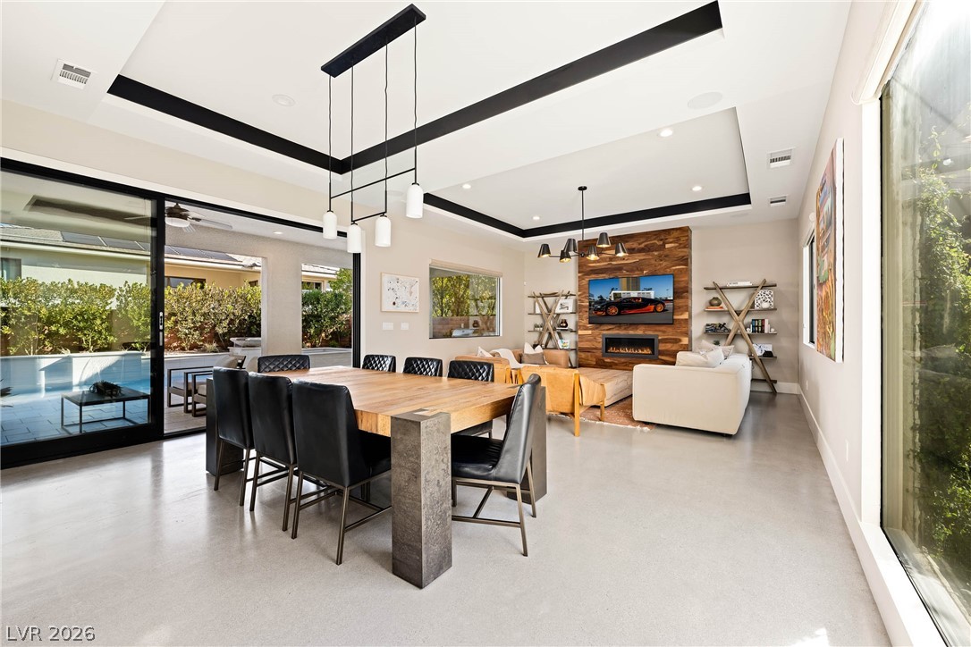 62 Grey Feather Drive