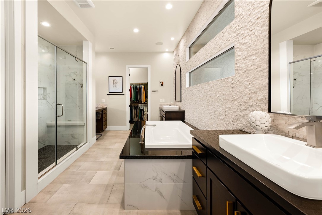 62 Grey Feather Drive