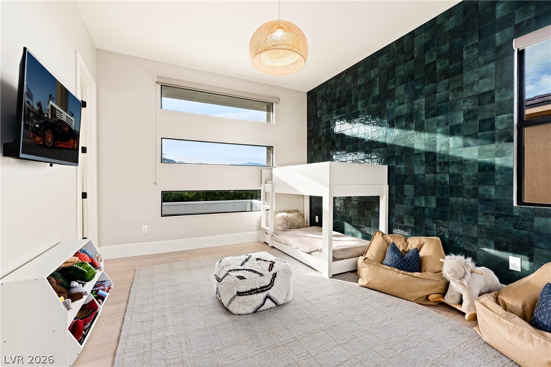 62 Grey Feather Drive