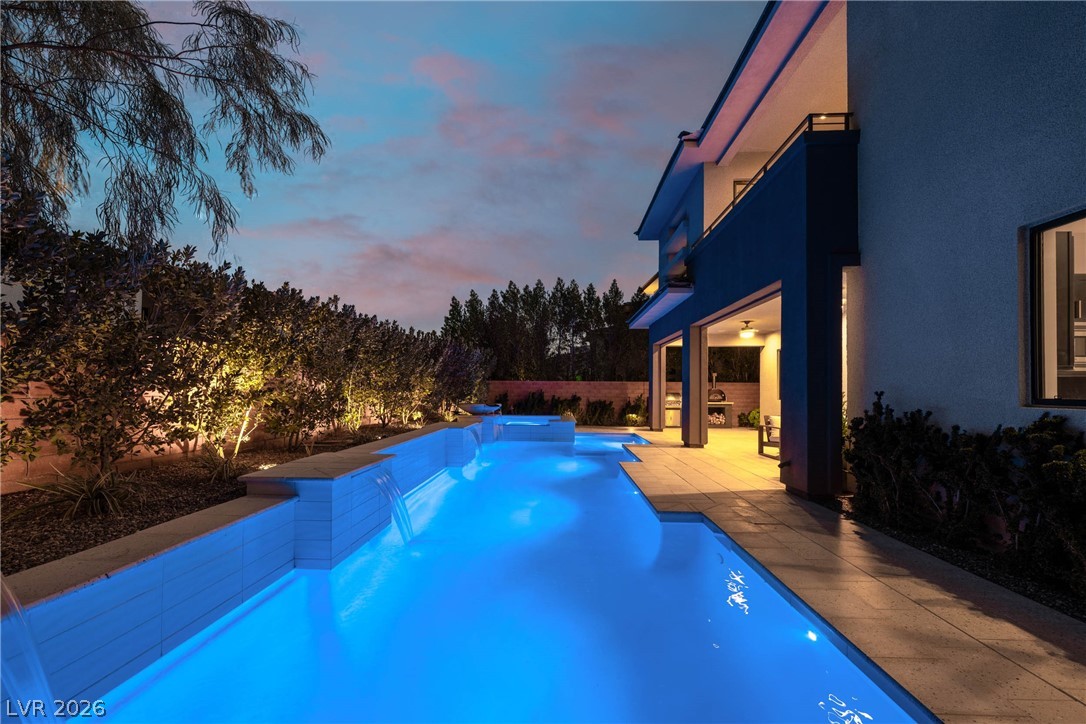 62 Grey Feather Drive