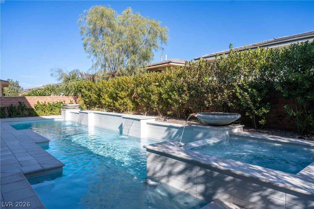 62 Grey Feather Drive