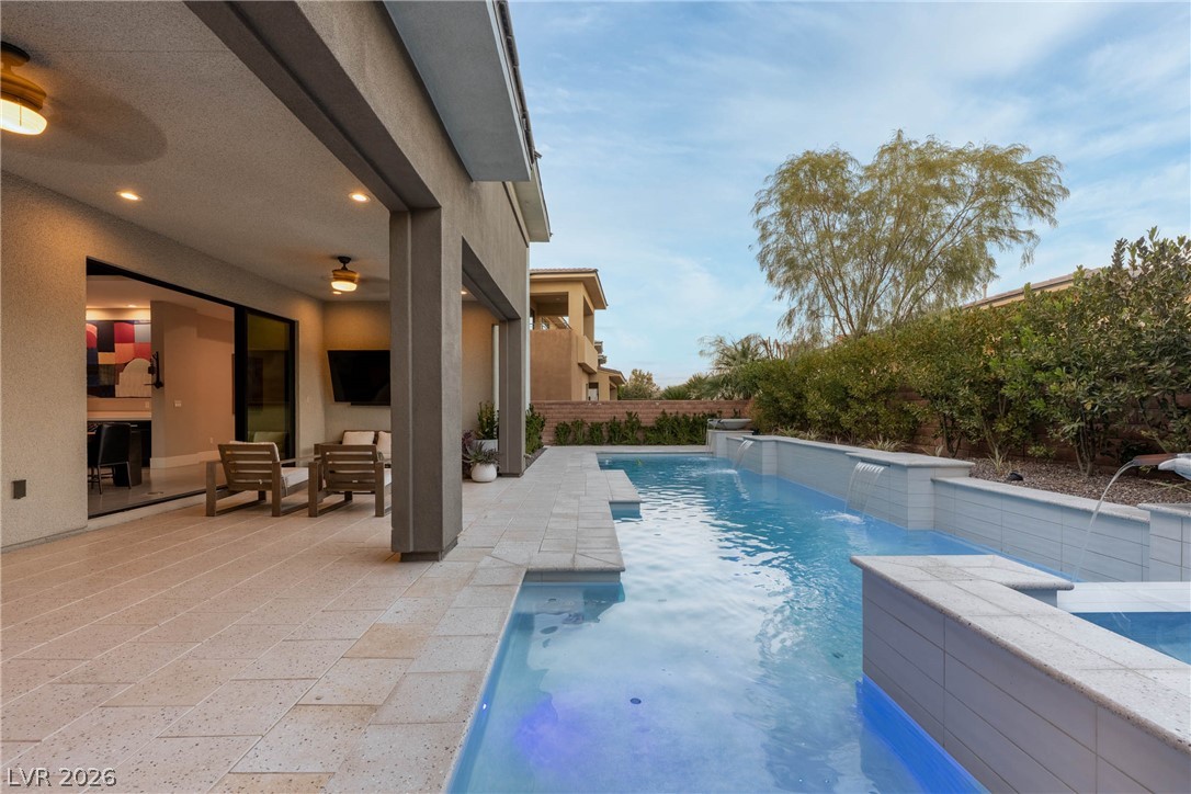 62 Grey Feather Drive