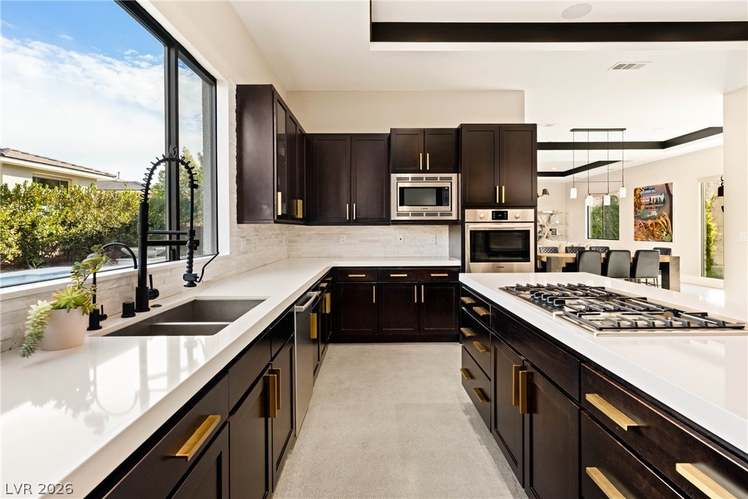 62 Grey Feather Drive