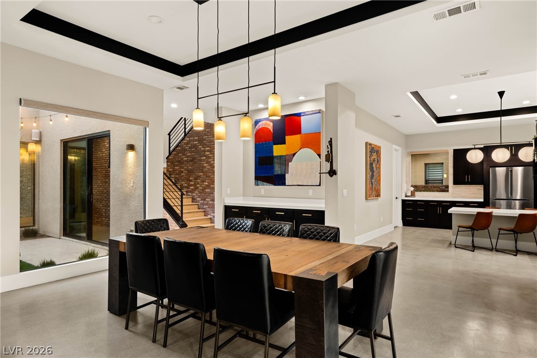 62 Grey Feather Drive