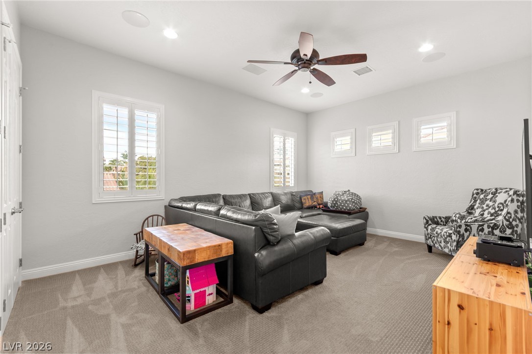 2524 Dornoch Lane