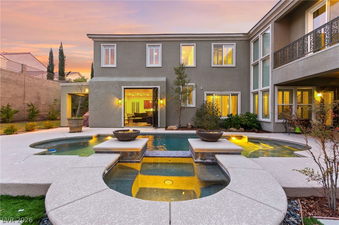 2524 Dornoch Lane