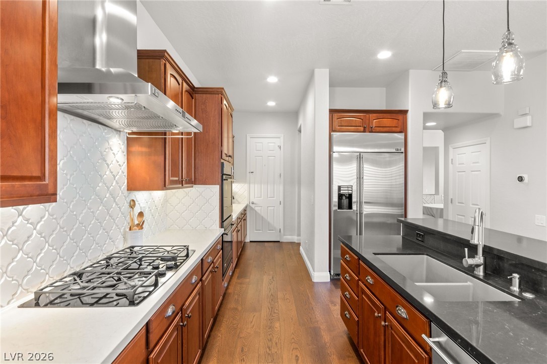 2524 Dornoch Lane