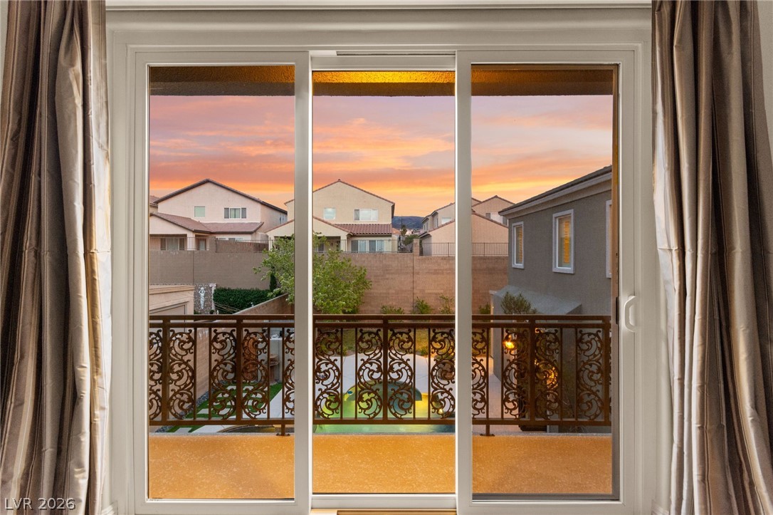 2524 Dornoch Lane