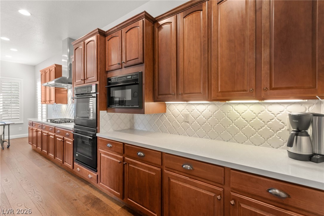 2524 Dornoch Lane