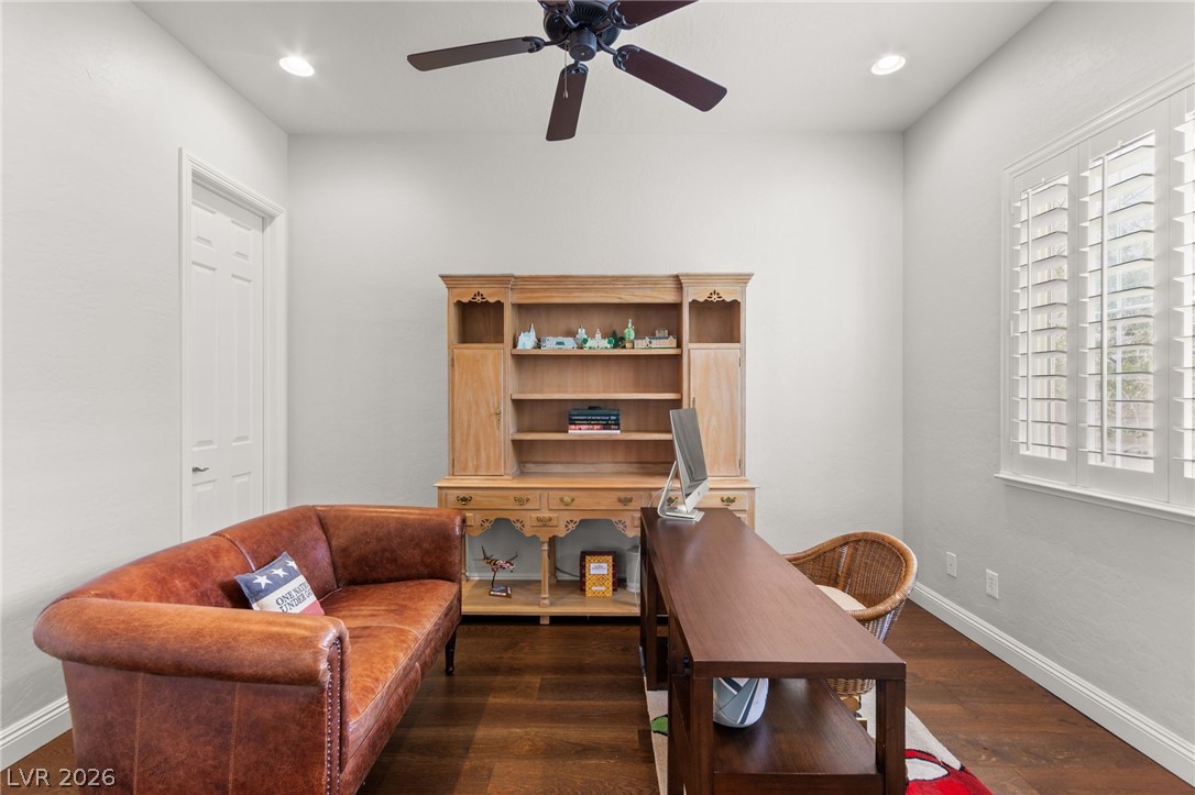 2524 Dornoch Lane