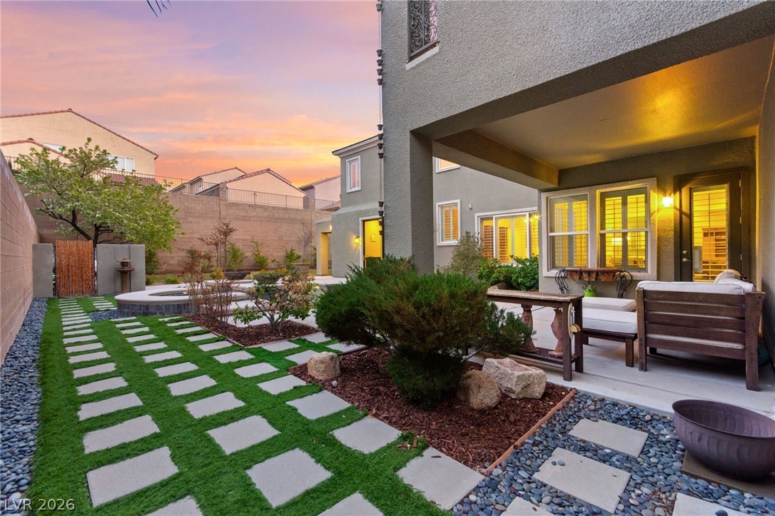 2524 Dornoch Lane