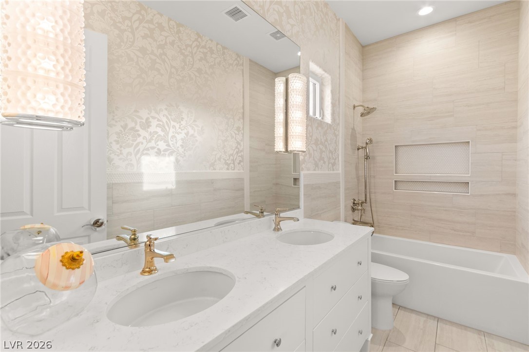 2524 Dornoch Lane
