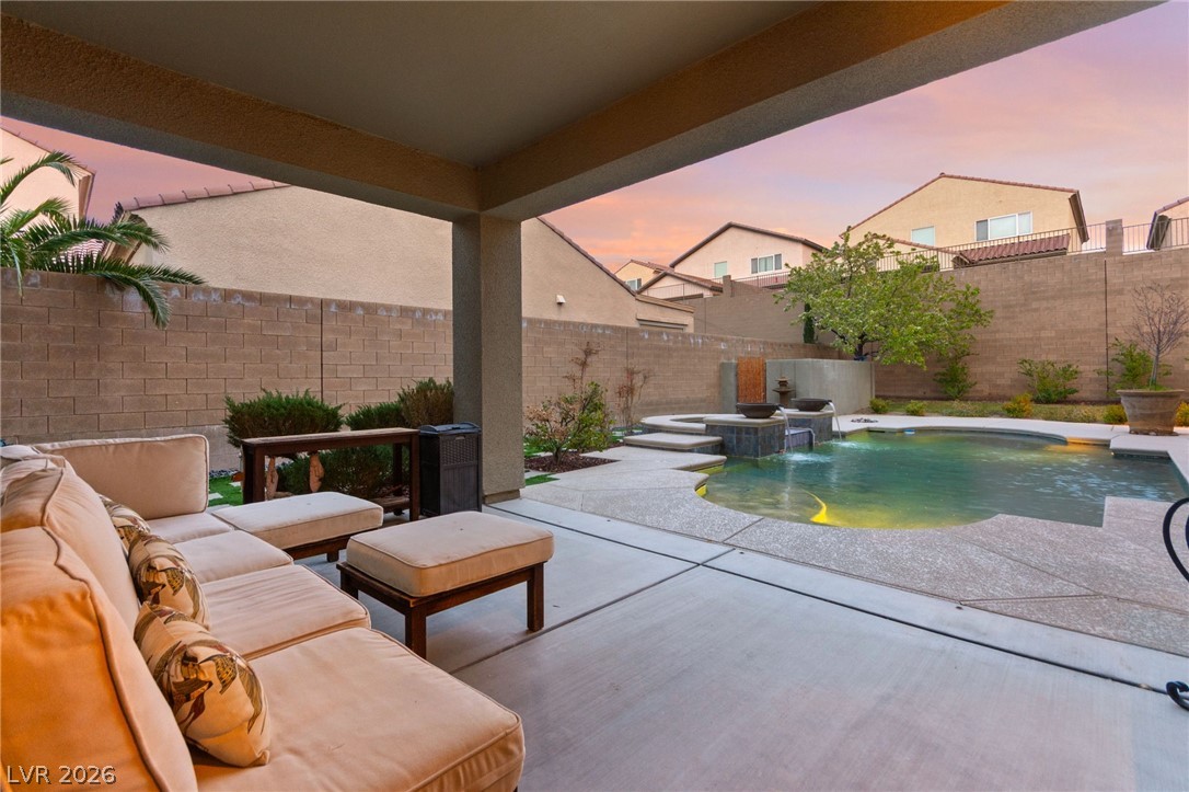 2524 Dornoch Lane