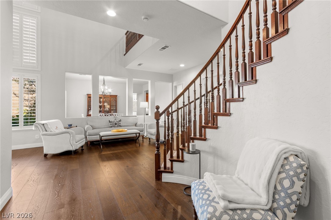 2524 Dornoch Lane
