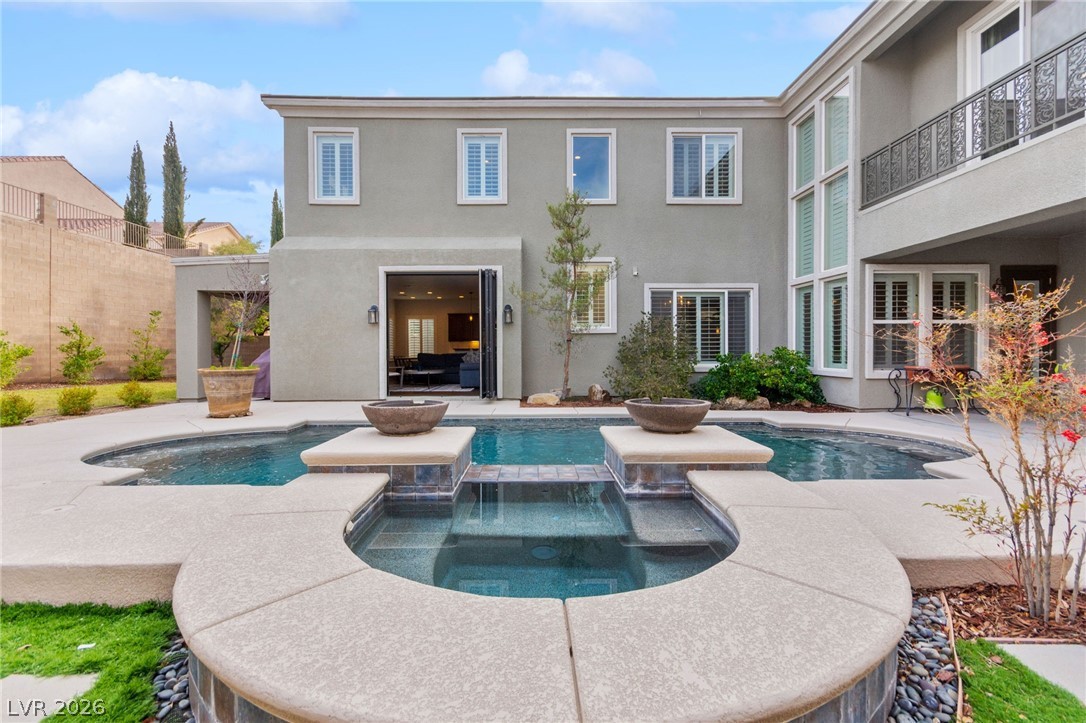 2524 Dornoch Lane