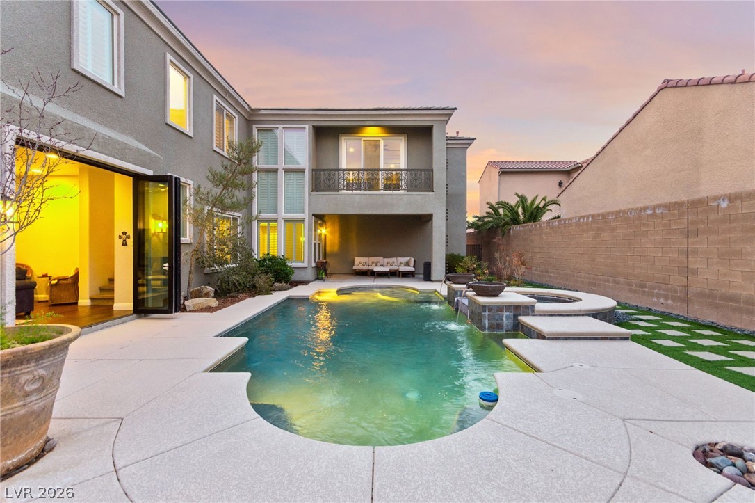 2524 Dornoch Lane