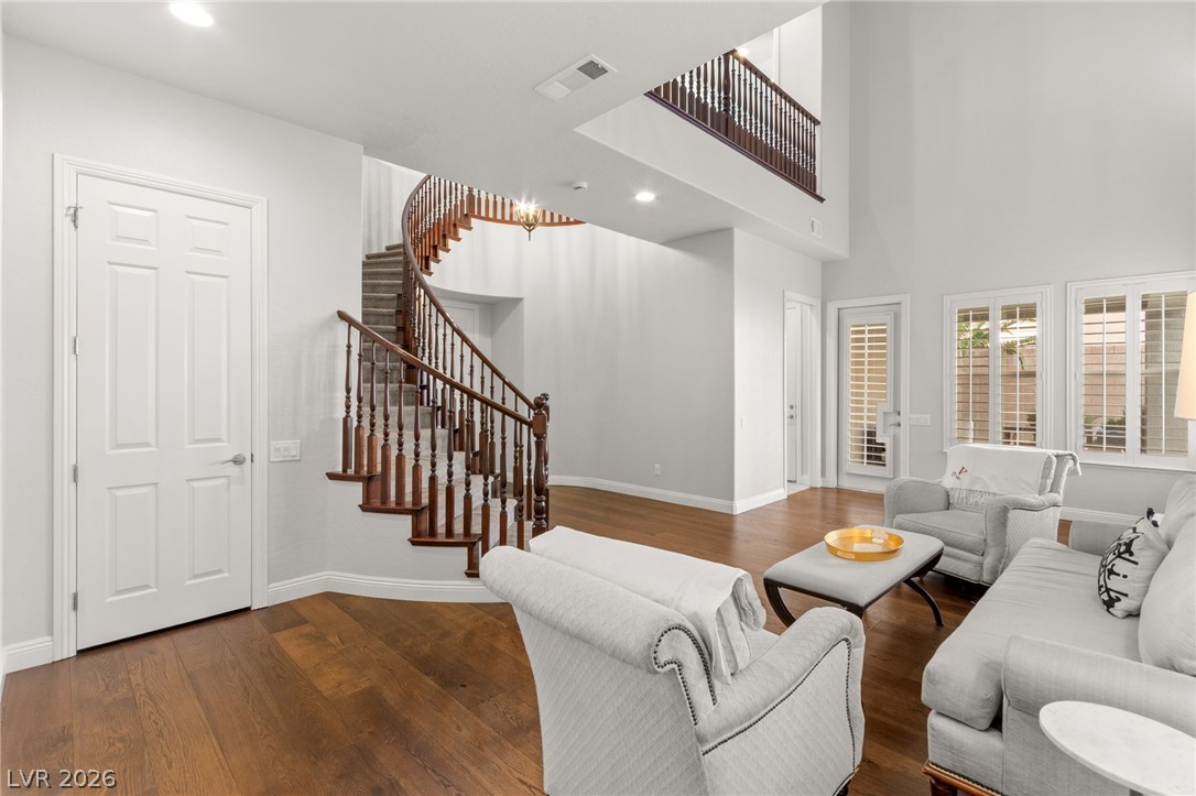 2524 Dornoch Lane