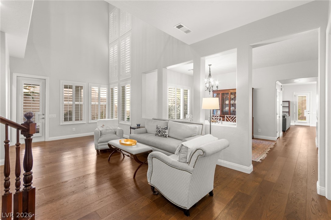 2524 Dornoch Lane