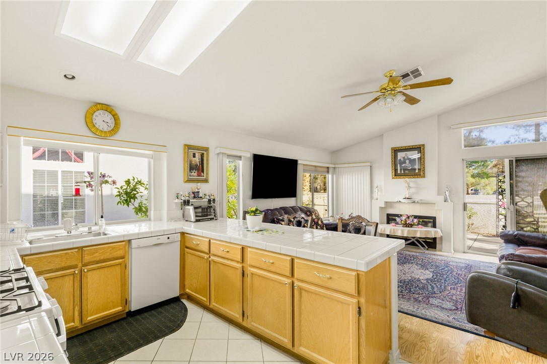 1920 Scenic Sunrise Drive