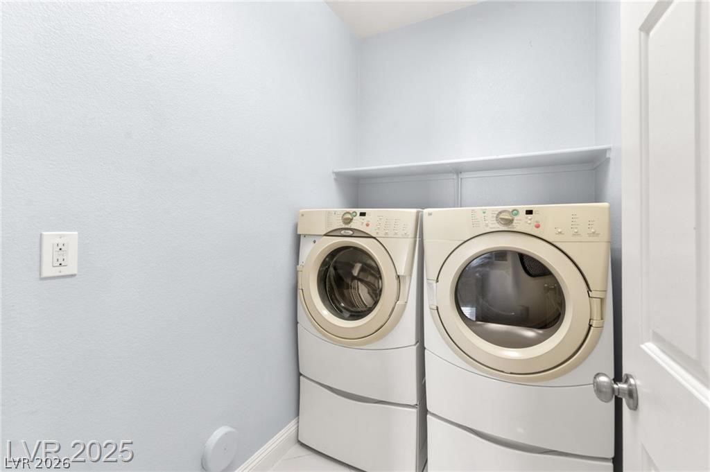 8104 Villa Finestra Drive