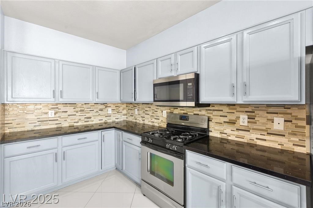 8104 Villa Finestra Drive