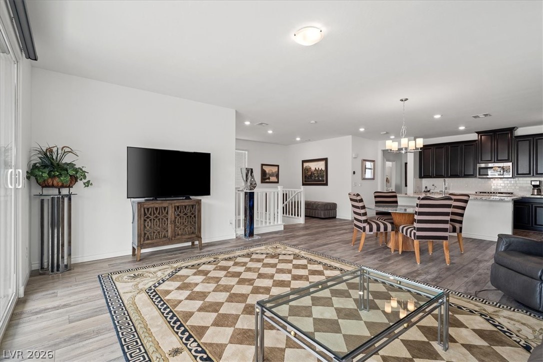 4368 Wonderful Life Street
