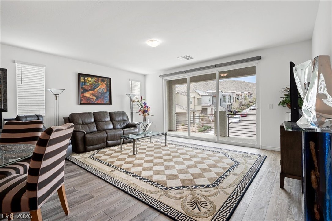 4368 Wonderful Life Street