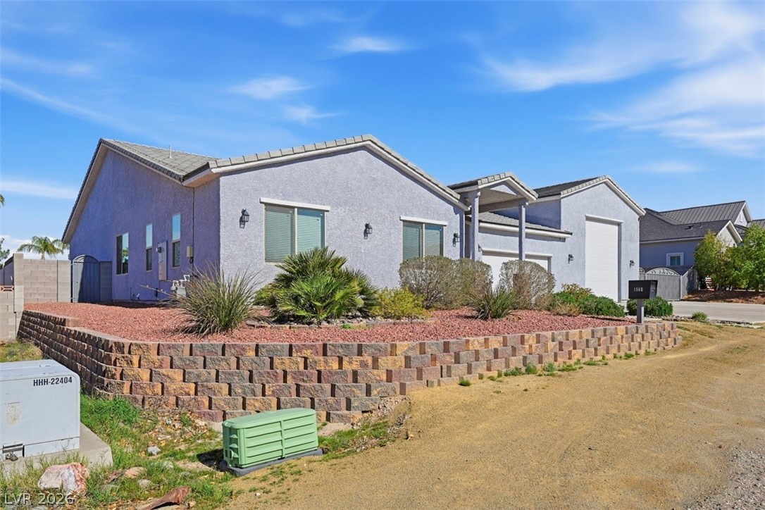 1560 Sundown Drive