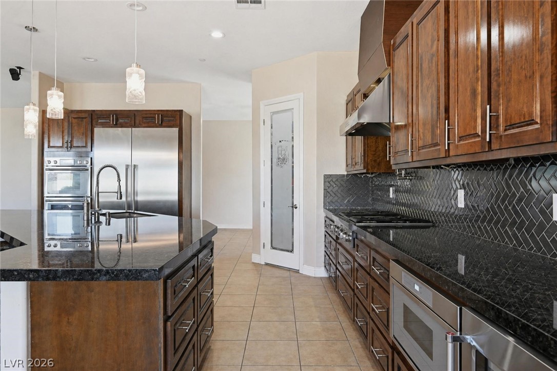 1560 Sundown Drive