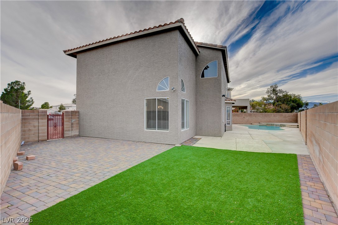 6224 Desert Haven Road
