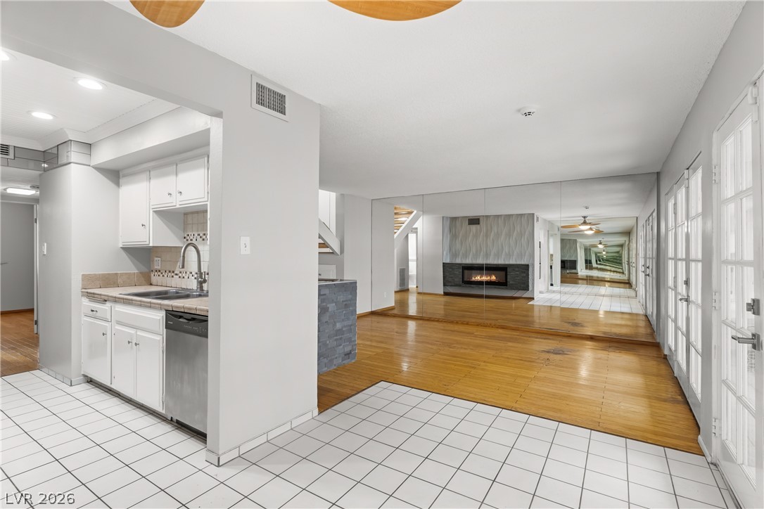 3078 El Camino Avenue