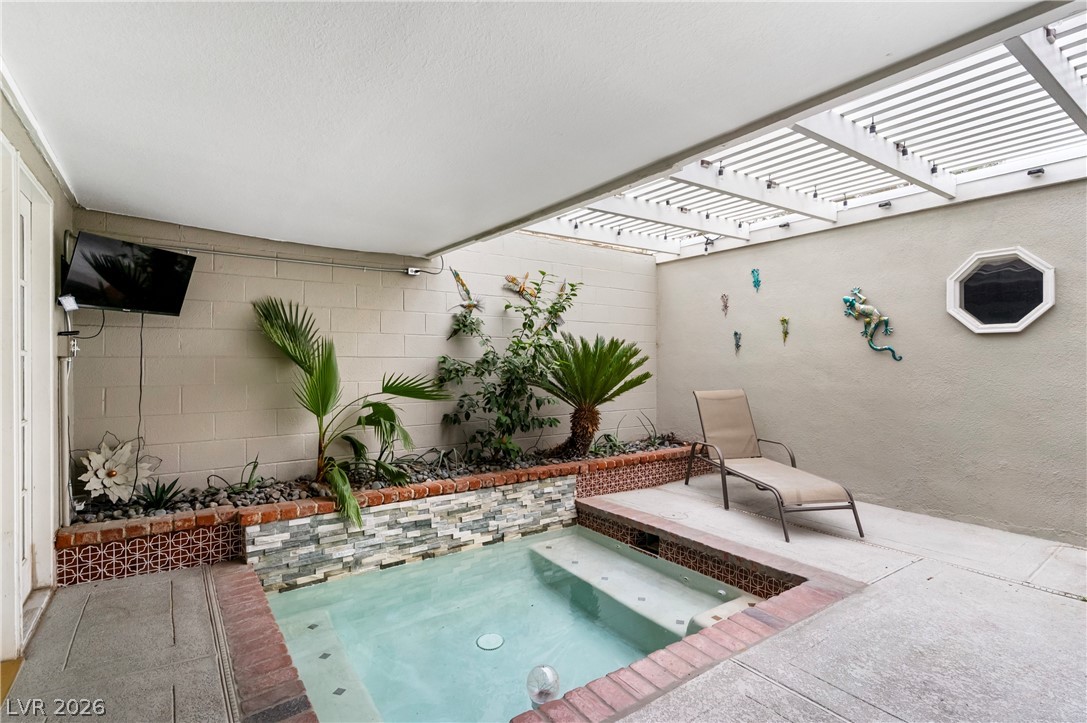 3078 El Camino Avenue